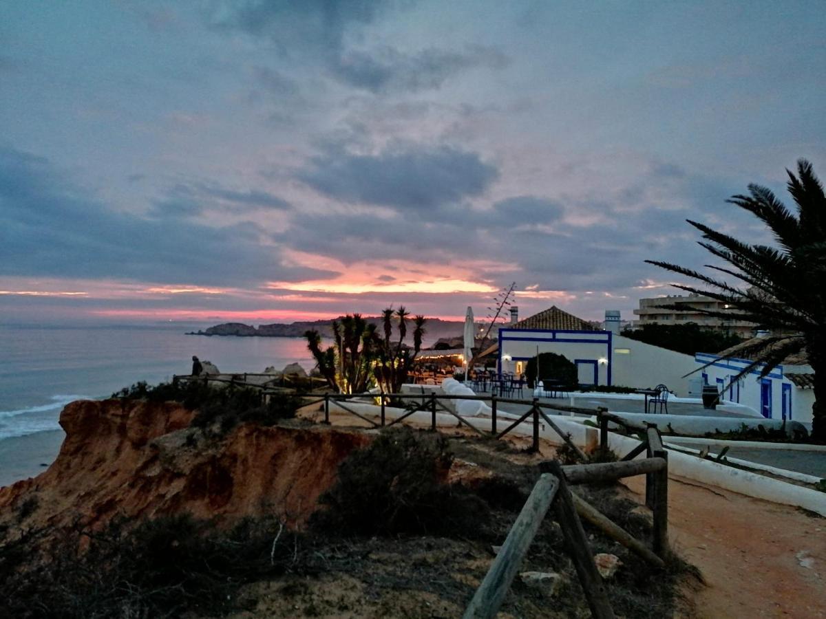 Beachfront Seaview Litoralmar Apt, Fast Wifi, Airco, Pool, Private Parking Portimão Εξωτερικό φωτογραφία