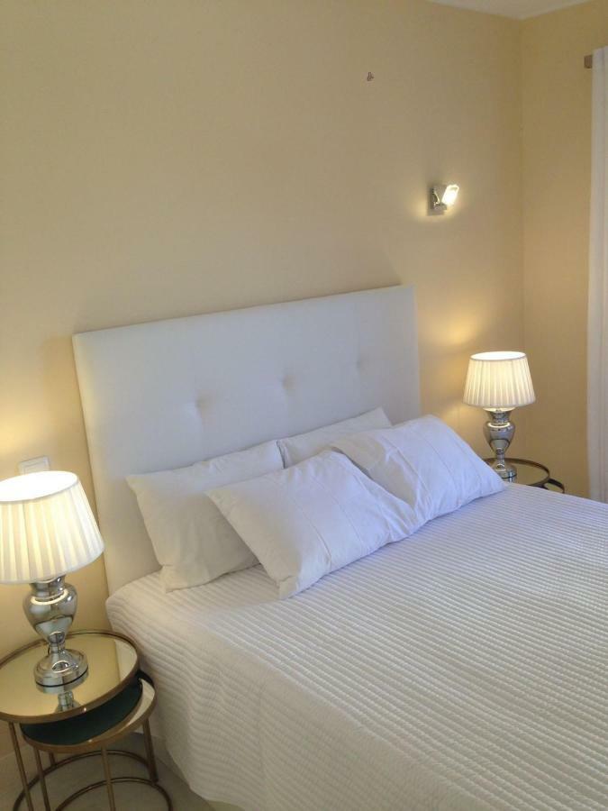 Beachfront Seaview Litoralmar Apt, Fast Wifi, Airco, Pool, Private Parking Portimão Εξωτερικό φωτογραφία